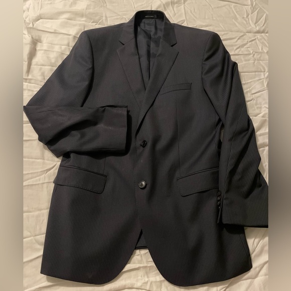 Dark Navy PinStripe Hugo Boss Suit - Jackets and Pants 42R - Picture 3 of 10